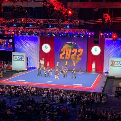 cheerincanada's profile picture. don’t talk about it, be about it🐆 io5 cheerleader🇨🇦