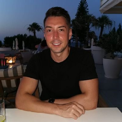 MalcolmParadise's profile picture. 🔴⚪