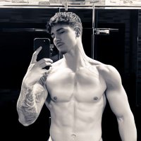 α
α
πππππππ. (@imv4ughn) 's Twitter Profile
