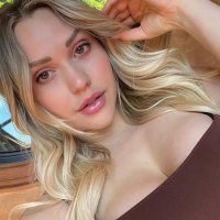 Mia (@miathompson6068) 's Twitter Profile