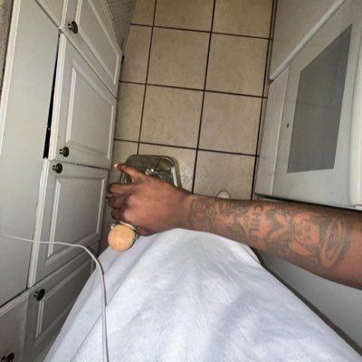 GAY NSWF * 18+ ONLY GRAPHIC CONTENT 🔞 it’s some good dik under this gut 🫡 BackUp Page @stimmydraco2