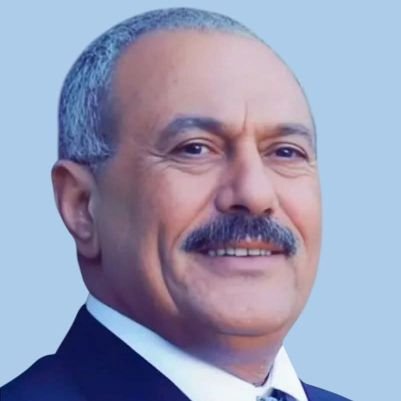 يمني حر يحب الوطن من قلب اليمن
تحيا الجمهوريه اليمنيه. مواطن بسيط رعوي شاقي يدافع عن وطنه المنهوب والمسلوب