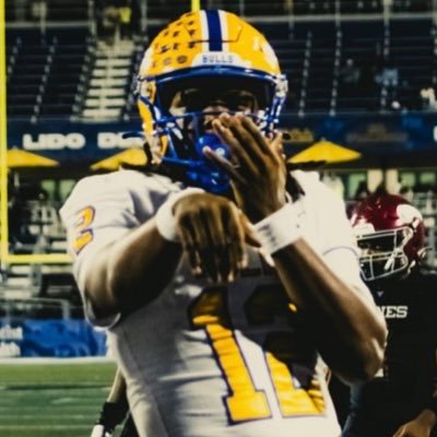 Instagram: L.strawder6 | QB for @mnwfootball🏈 | 2x state champ🥇🏆| CO 2026 | 6’1, 230lbs |