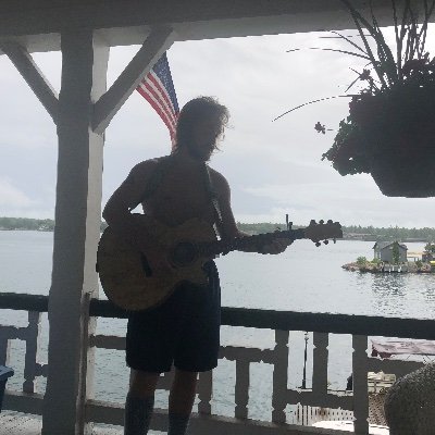 Constitutional law Attorney and TLE legal counsel. Barbeque (Haiti) expert and Gluey Winner 2023. Cohost of Duo Stulti