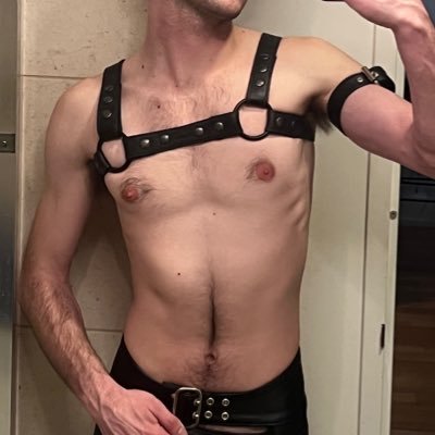 just an outlet for my freaky stuff. you don’t know me I promise.