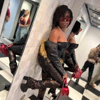 Wettest Daye, 🔥 Content 🌈💦 Eater, Freak, Squirter 😌🥇https://t.co/10RjylOGu9 🔥😏 BU @WETTESTDAYEB
