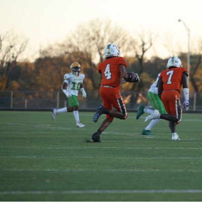 3 sport athlete, Class of 2027,3.0 gpa,6’0,165,Douglass 🏈💚🧡