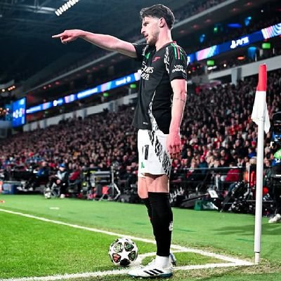 yorozu52's profile picture. 