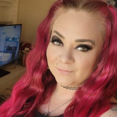 Missmayhem333's profile picture. 