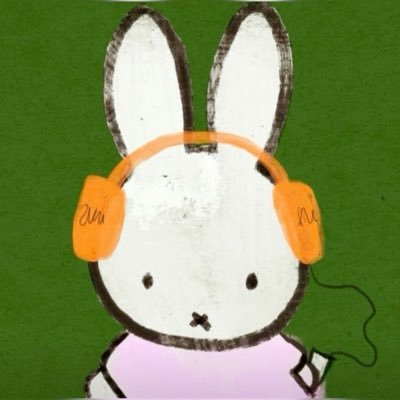 fromthevaultrry's profile picture. 