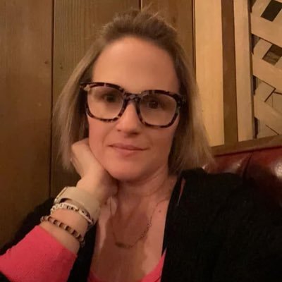 DawnSweeney1132's profile picture. 
