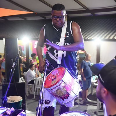 Fundador 💢 Sambarreira 💢 / Mestre Balanço da Maré e Gaviões da Vila Nova / Grupo Medalha de ouro / Diretor Estácio de Sá / Músico - Percussionista🎶🥁