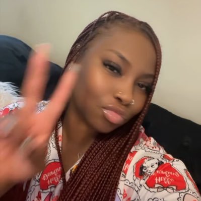 ninienicole24's profile picture. K3💙💖💜