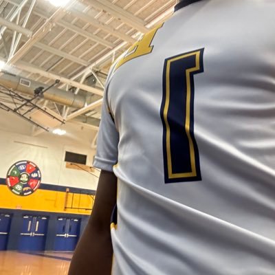 5’10 OH/MB/OP JO:PVA Kings/School:Euclid high school #1 CO 2027