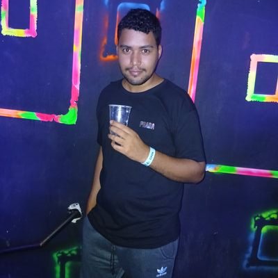 29 anos ♉ TAURUS / GYN - BRAZIL 🇧🇷
.
English / Español / LIBRAS - Brazilian Sign Language