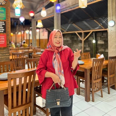 SafiyaAntik's profile picture. Forex and trading lover. Digital assets investor,  investment. INSHALLAH