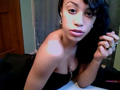 Dominican &Asian, 18 #TeamAries
