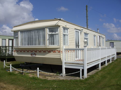 6 berth 2 bed caravan to rent on Kings Chalet & Caravan in Chapel St Leonards