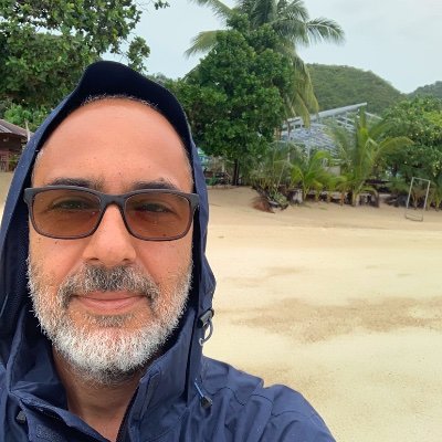 AfschinS's profile picture. Jenseits von Richtig und Falsch ist ein Garten – dort werden wir uns treffen!