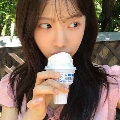 pupicats's profile picture. 