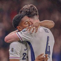 Thomson Ozil (@puffybwoychris1) Twitter profile photo