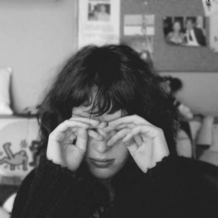 22, random interests, mood reader╎cr; these violent delights