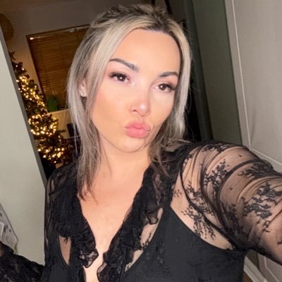 HannahDowdican's profile picture. 