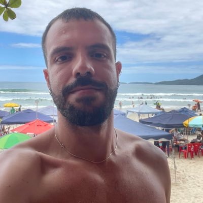 31 anos, ilustrador, 🏳️🌈 Gosto de animações, cultura pop e games, Nintendo principalmente.