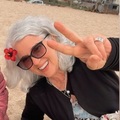 carofe2013's profile picture. Profesora Básica       Terapeuta floral