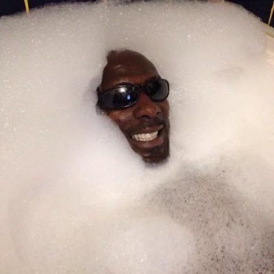 gaptoothsupreme's profile picture. in charge of the girls