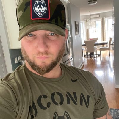 Veteran, Sons are my world, rabid UConn fan.. just a chill guy