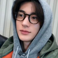 I 𝘢𝘮 ツ🦕 (@mmeebriize) 's Twitter Profile
