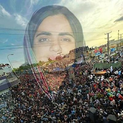لہو وطن کے شہیدوں کا رنگ لایا ہے
اچھل رہا ہے زمانے میں نام آزادی