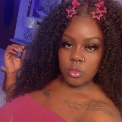 ~Miami's OFFICIAL Y2k/Alt Girl
Instagram: @LuminaryRockk