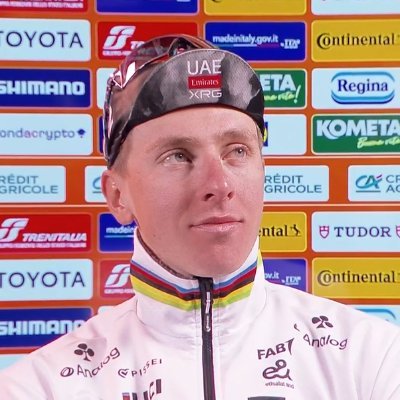 VdiMontecristo's profile picture. A soqquadro. // If I'm lost, then how can I find myself? // «I think I need to accept that my life isn't going to be very exciting» // 🚲 lover