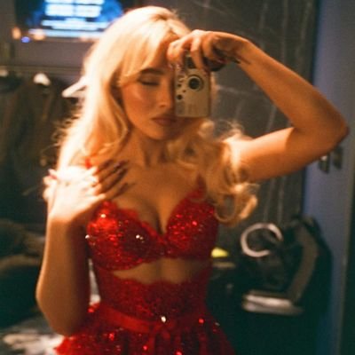 A slut doing what she can • nsfw, 18+ • shifttwt