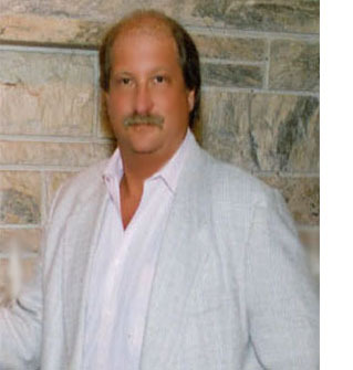 CurtoMJ's profile picture. 