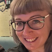 Sylvia Brodie 🧜🏻♀️ (@syl79) 's Twitter Profile