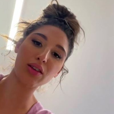 CharlesTraccy's profile picture. Netflix and chill ,goodfun,pizza 🍕