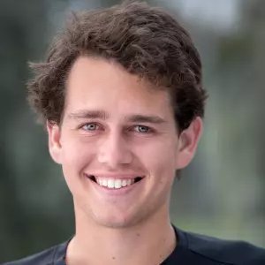Building https://t.co/sxeU1qc2HH | Likes real estate, data, and marketing