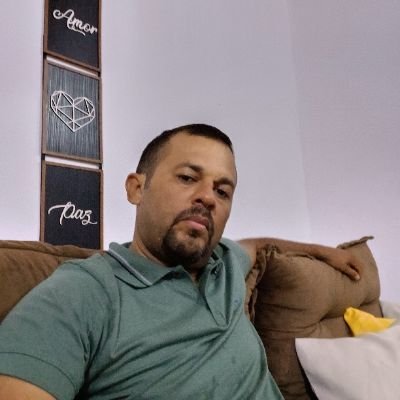 levirodri12's profile picture. 