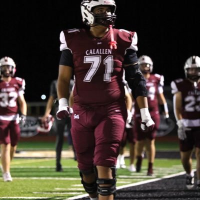 CHS • Athlete 🏈 • class of 2027 • 6’5’’ • 280 lbs • OT/DL • Calallen wildcats https://t.co/qSznCdVM5Q