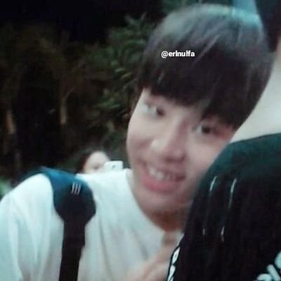 rethoughtt's profile picture. hidup kadang kiding padingding oi dinding pa dinding