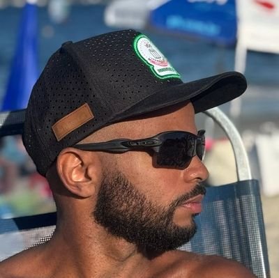 Esse é meu universo, onde eu me deito, onde eu sonho, crio os monstros e os destruo