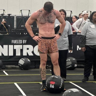 Top NYC personal trainer. Hyrox World Championships Qualifier. 13.1x10, 26.2x1. Join my newsletter for top tier fitness advice and free weekly guidance 👇