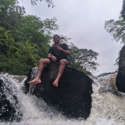Vive tú vida y deja vivir
Chavista de corazón ❤️🇻🇪