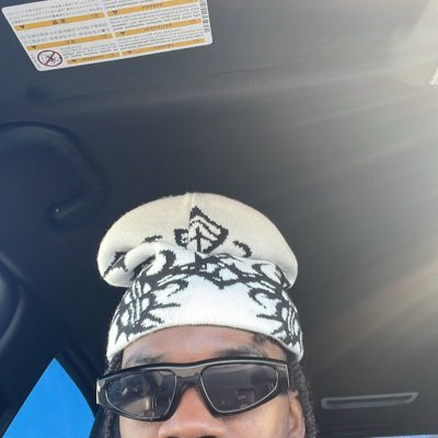 dotunonamission's profile picture. opportunist.    https://t.co/YMOia0UUfX