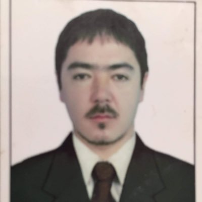 #درسیاست ملنگ بودن مهیم است #یکی باقلم میمیفهمد دیگری باتفنگ
