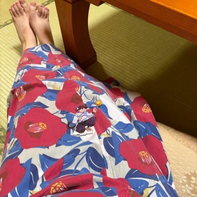 いどです/映画見てハマった新参🥷🥚垢/90’世代の成人済浅知識/sktshkさんが好き/di先生・krmr・skbe・kzm/夢女/3年💚/火薬委員会/夢→di先生/腐→krdi>dikr