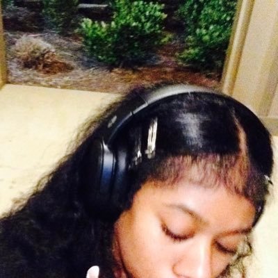 riotnrot's profile picture. me and my intrusive thoughts w no filter